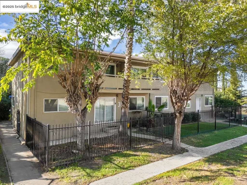3126 Lone Tree Way Antioch CA 94509