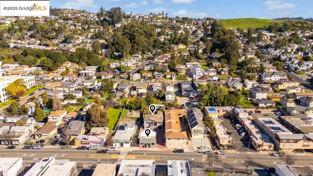 8016 Macarthur Boulevard Oakland CA 94605