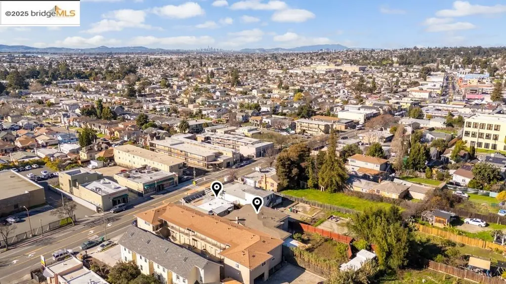 8016 Macarthur Boulevard Oakland CA 94605
