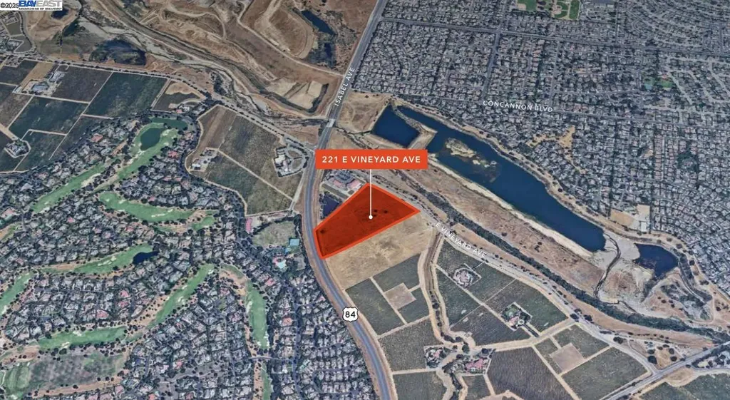 221 Vineyard Avenue Livermore CA 94550