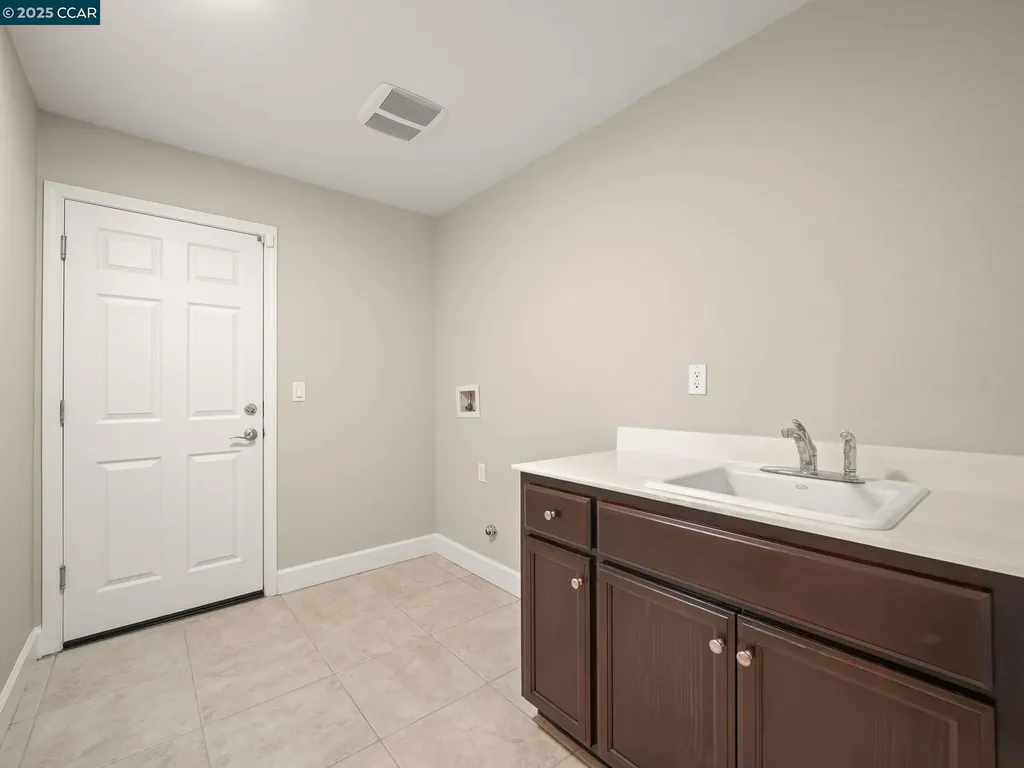 929 Painted Shore Court Oakley CA 94561