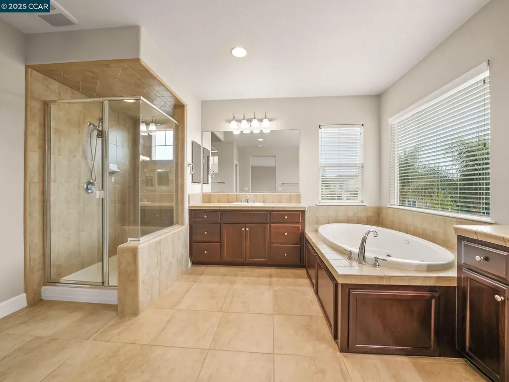 929 Painted Shore Court Oakley CA 94561