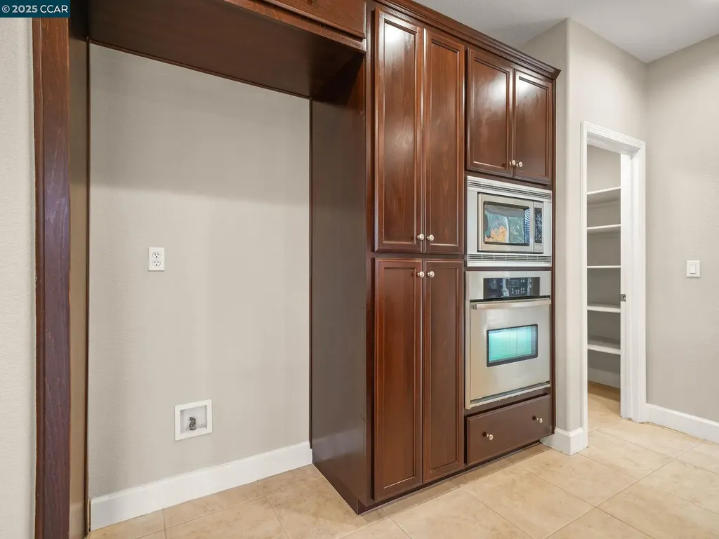 929 Painted Shore Court Oakley CA 94561