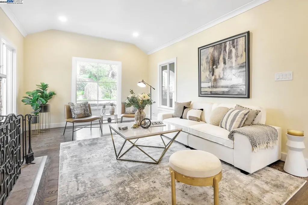 100 Sonia Street Oakland CA 94618