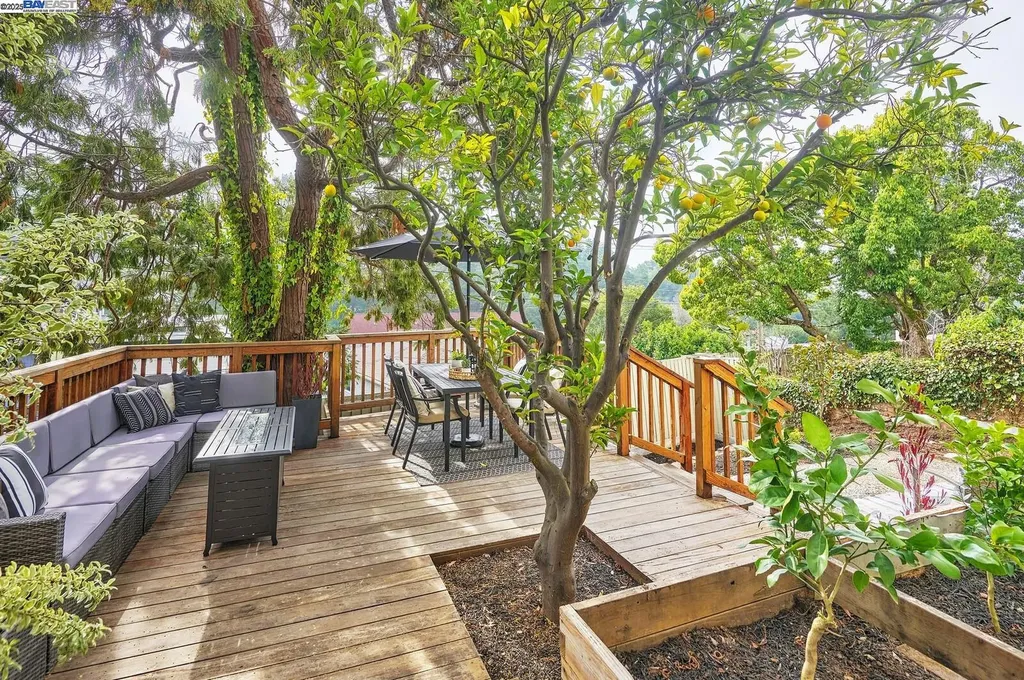 100 Sonia Street Oakland CA 94618