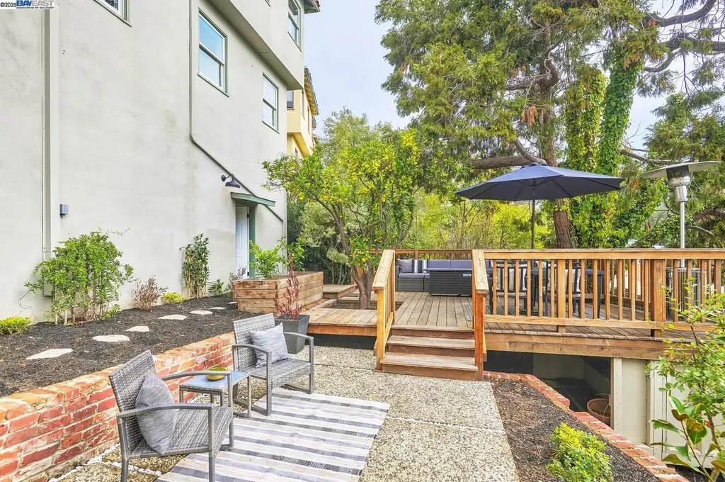 100 Sonia Street Oakland CA 94618