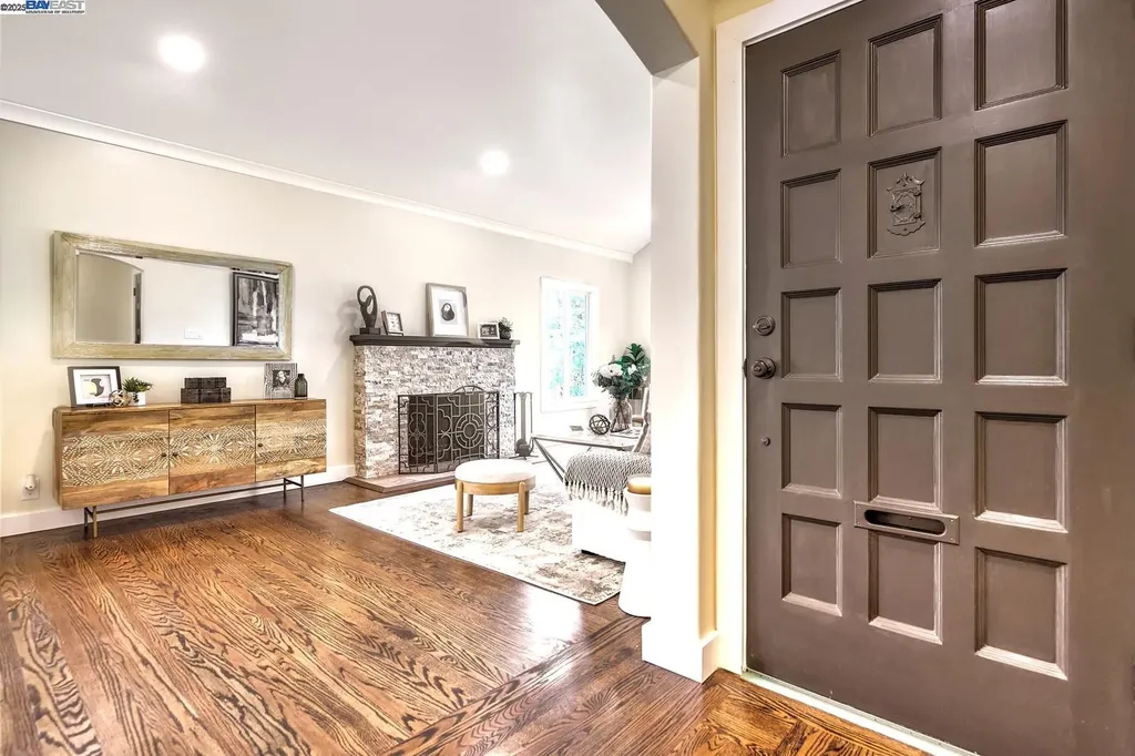 100 Sonia Street Oakland CA 94618