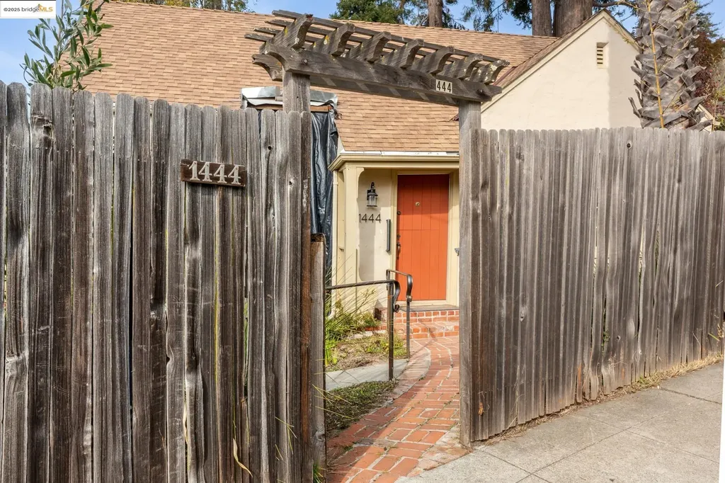 1444 Scenic Avenue Berkeley CA 94708