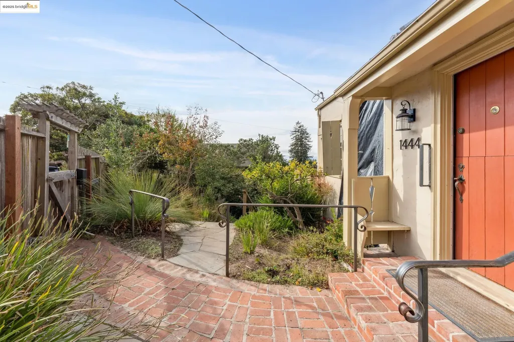 1444 Scenic Avenue Berkeley CA 94708