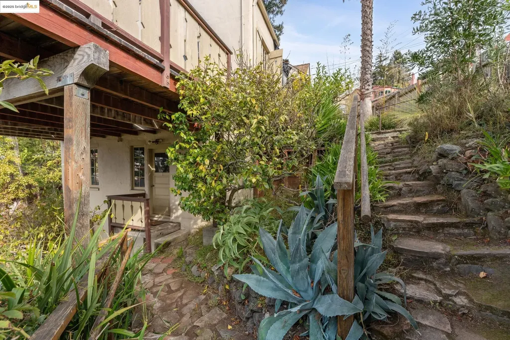 1444 Scenic Avenue Berkeley CA 94708