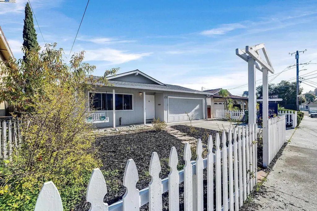 19464 Yuma Street Castro Valley CA 94546