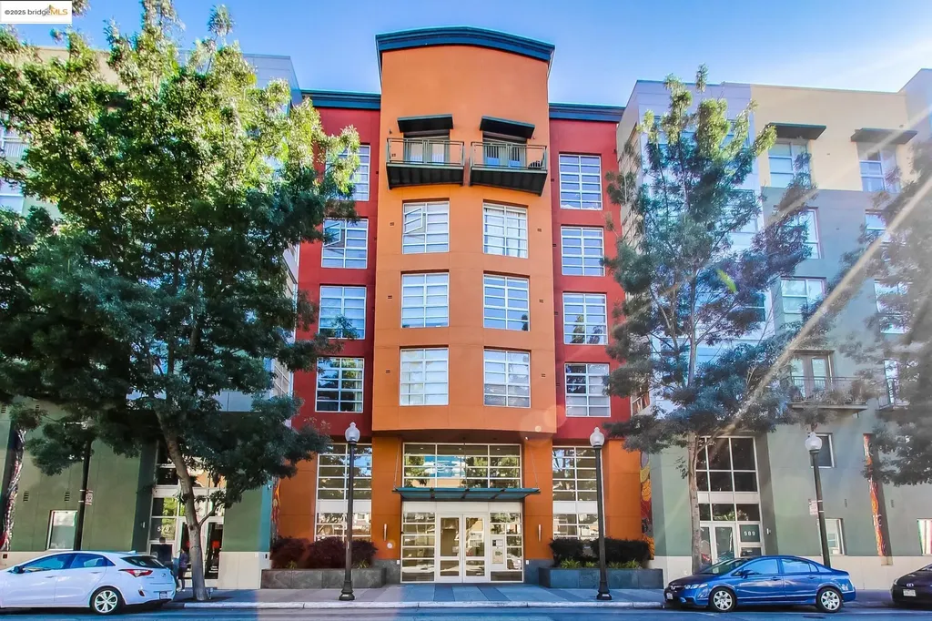 899 Clay Street Oakland CA 94607