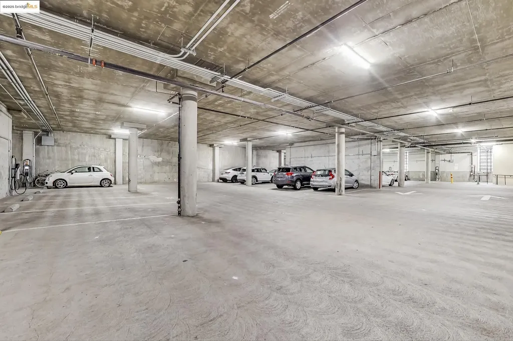 899 Clay Street Oakland CA 94607