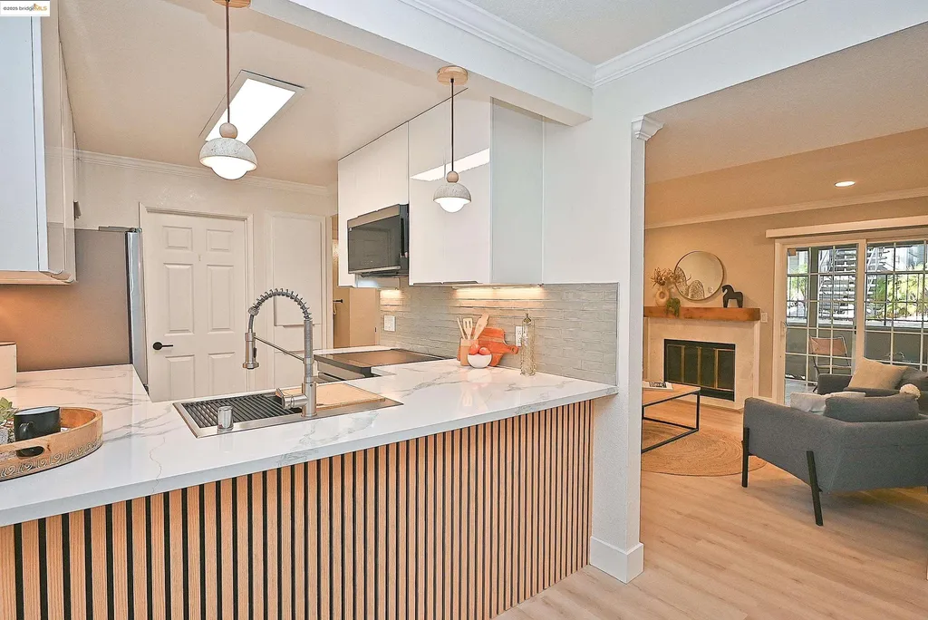 550 Canyon Oaks Drive Oakland CA 94605