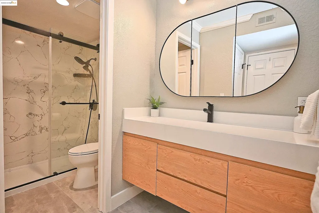 550 Canyon Oaks Drive Oakland CA 94605