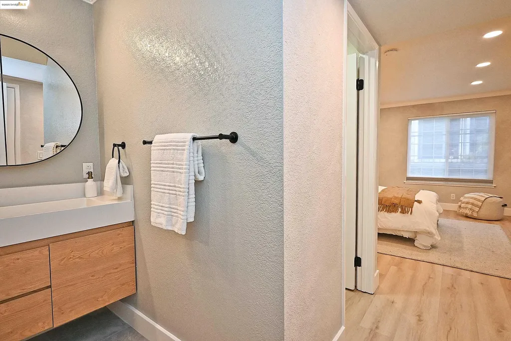 550 Canyon Oaks Drive Oakland CA 94605