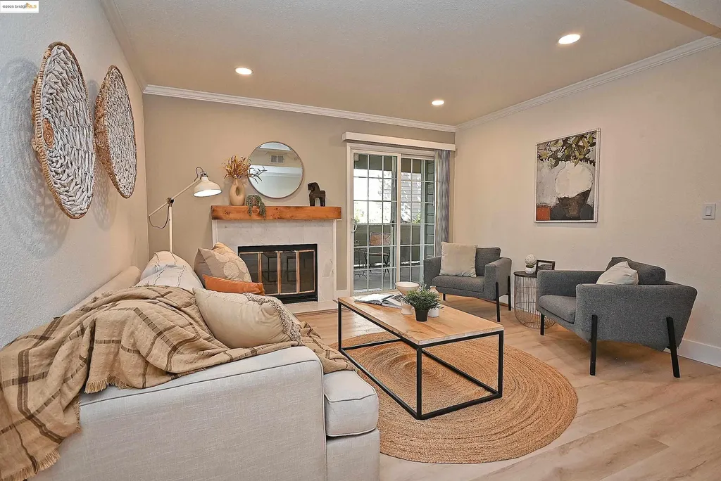 550 Canyon Oaks Drive Oakland CA 94605