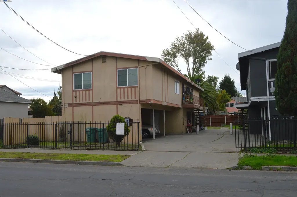 214 Barrett Avenue Richmond CA 94801