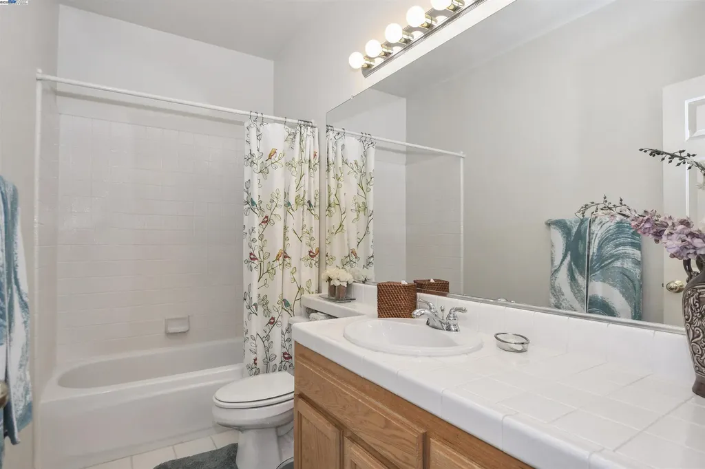 1989 Newport Drive Discovery Bay CA 94505