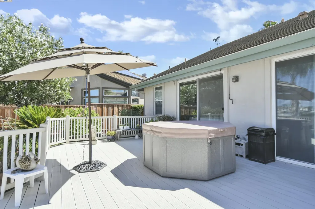 1989 Newport Drive Discovery Bay CA 94505