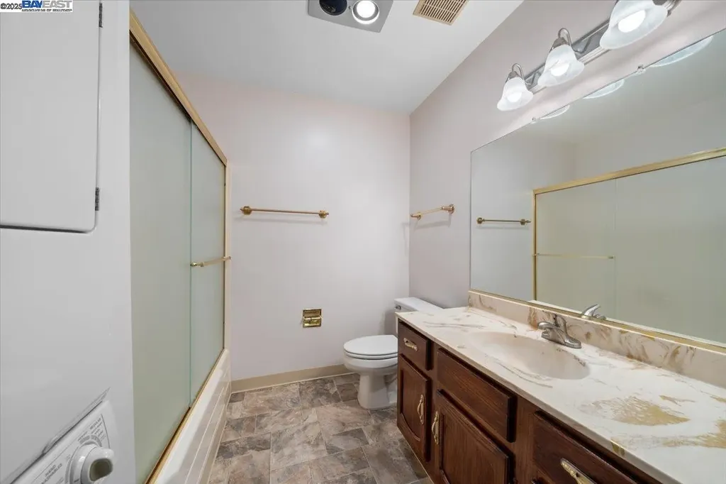 2500 Miramar Avenue Castro Valley CA 94546