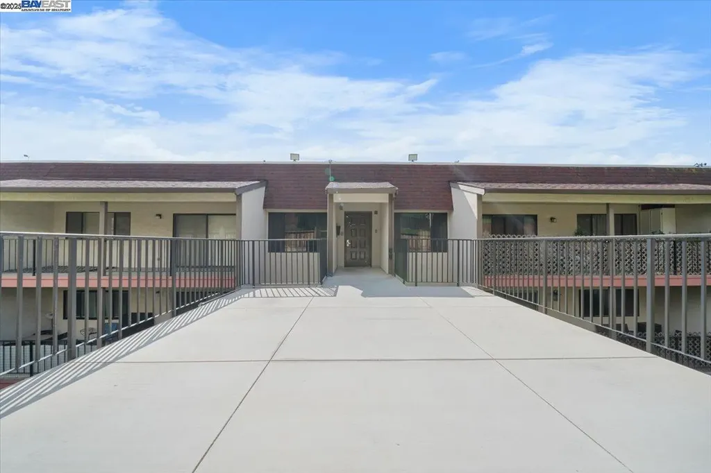 2500 Miramar Avenue Castro Valley CA 94546