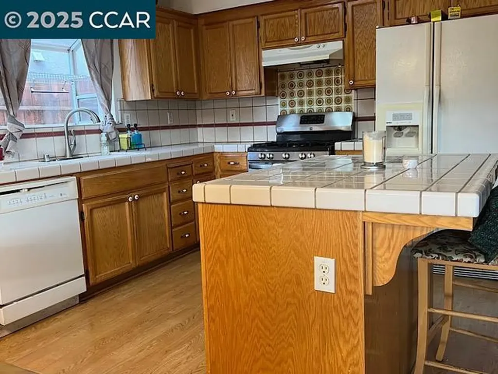 1936 Garden Court Antioch CA 94509