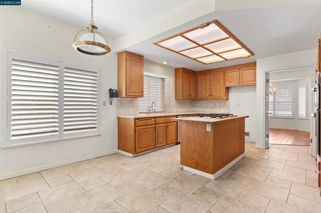 5541 Lanai Court Discovery Bay CA 94505