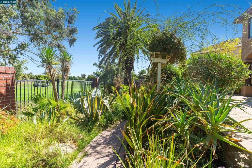 5541 Lanai Court Discovery Bay CA 94505