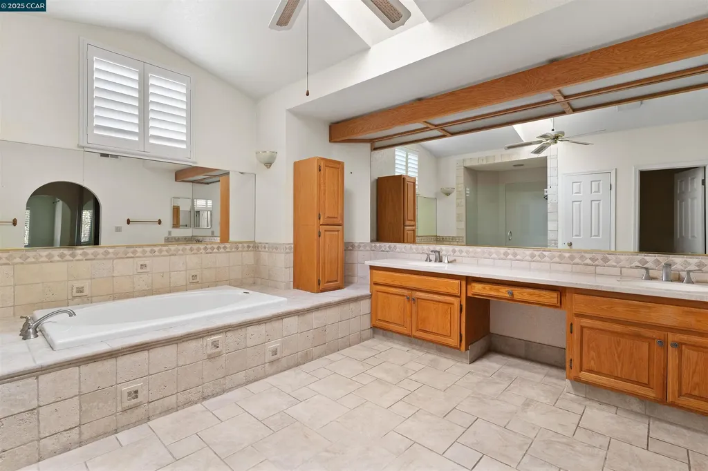 5541 Lanai Court Discovery Bay CA 94505