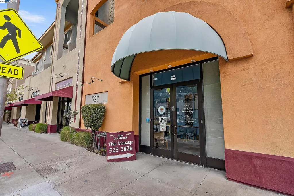 727 San Pablo Avenue Albany CA 94706