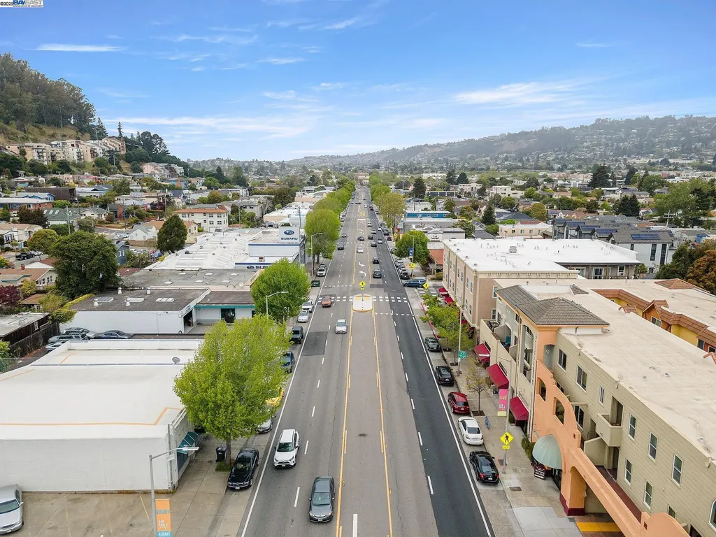 727 San Pablo Avenue Albany CA 94706