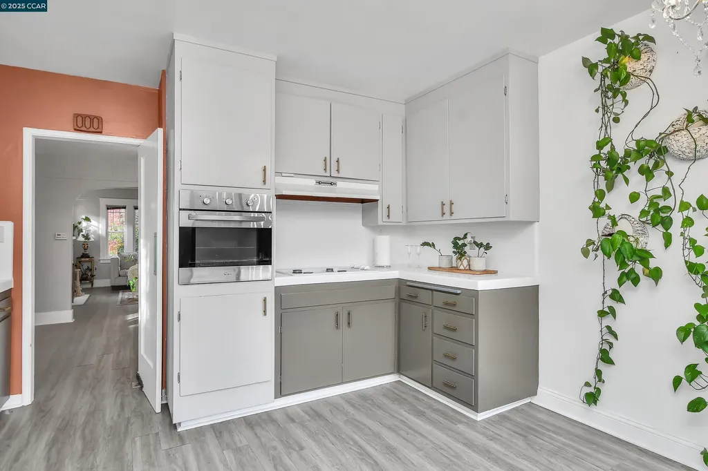 2437 Alhambra Avenue Martinez CA 94553