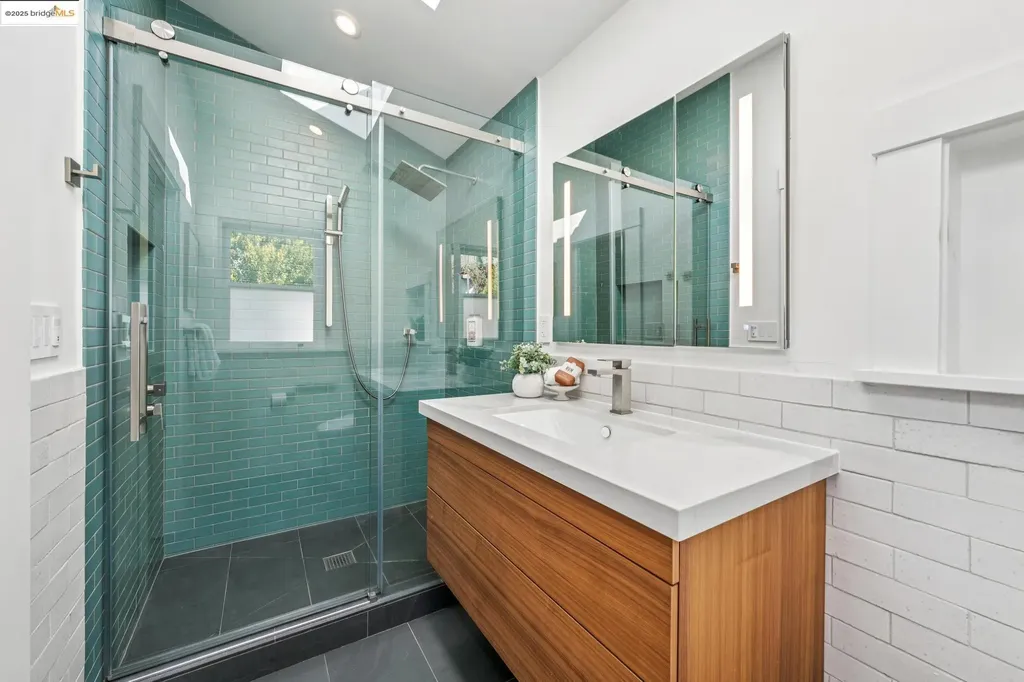 5522 Taft Avenue Oakland CA 94618