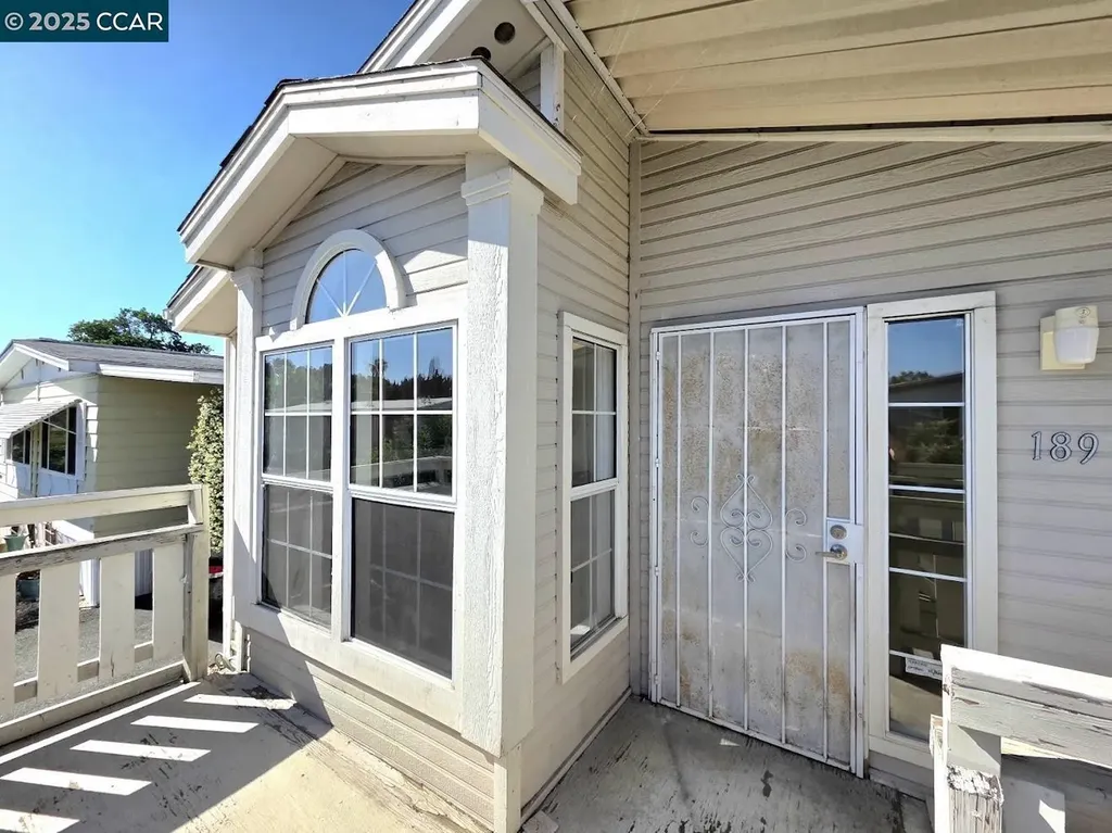 189 Kona Circle Pittsburg CA 94565