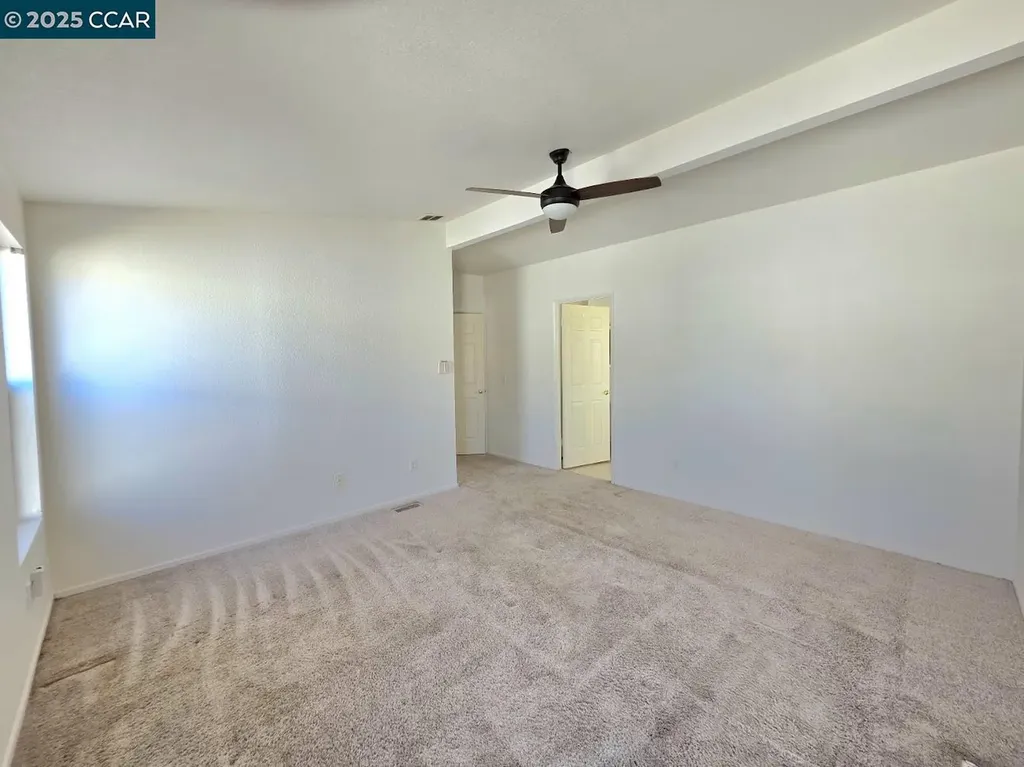 189 Kona Circle Pittsburg CA 94565