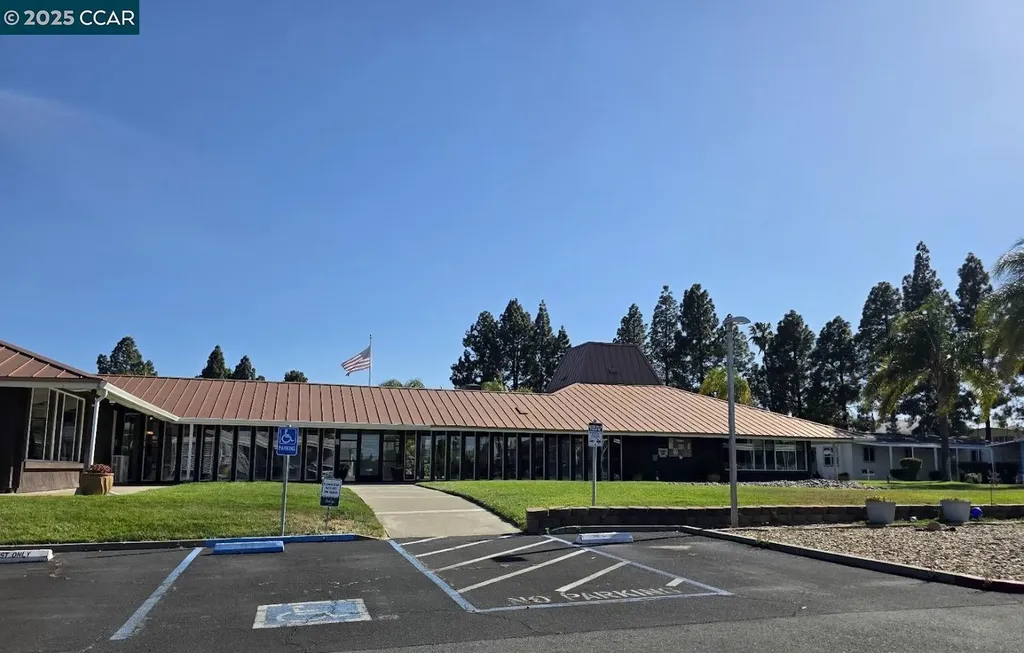 189 Kona Circle Pittsburg CA 94565
