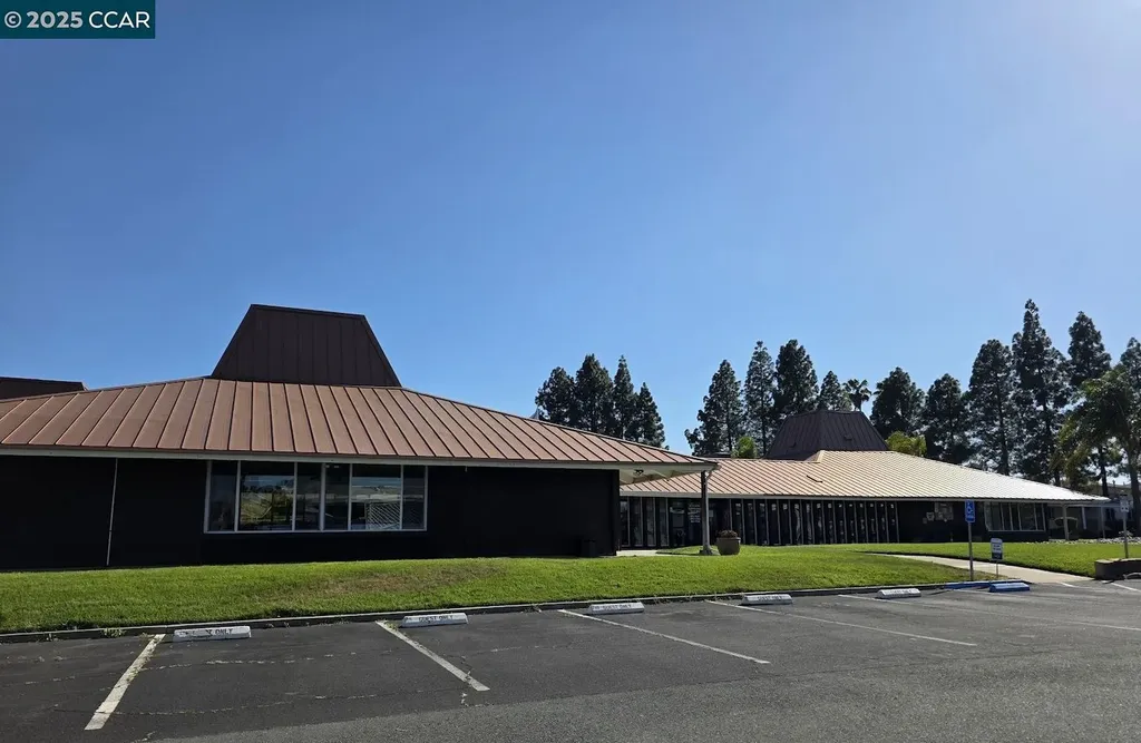189 Kona Circle Pittsburg CA 94565
