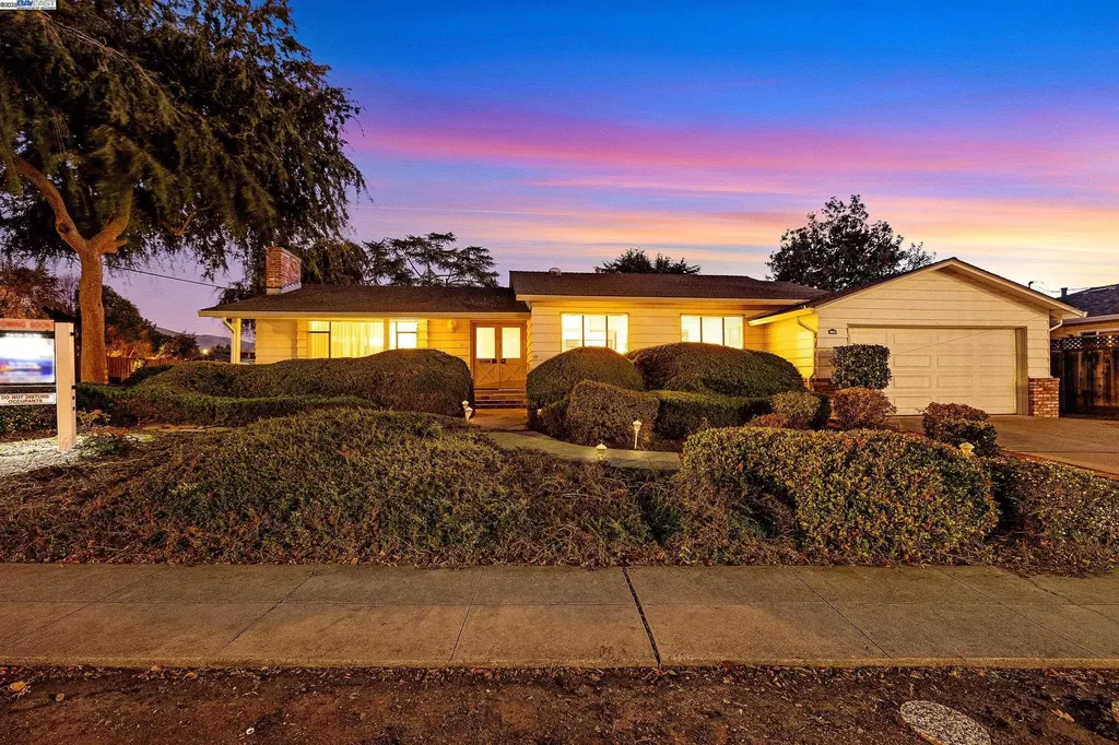41506 Chadbourne Drive Fremont CA 94539