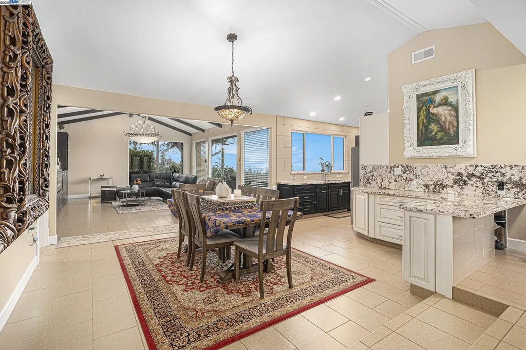 3393 Oakes Drive Hayward CA 94542