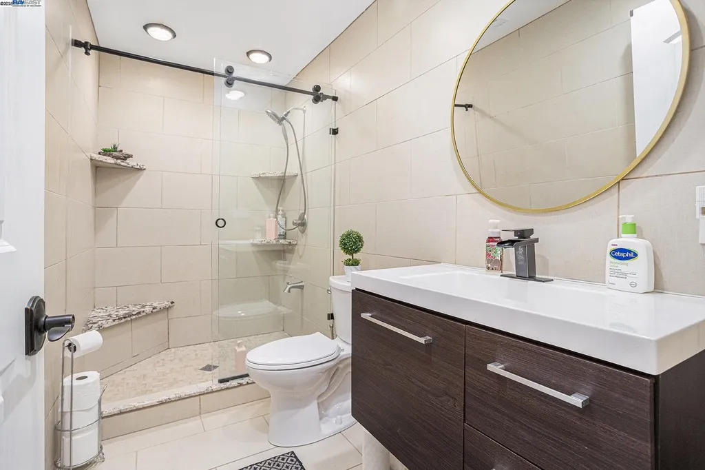 3393 Oakes Drive Hayward CA 94542