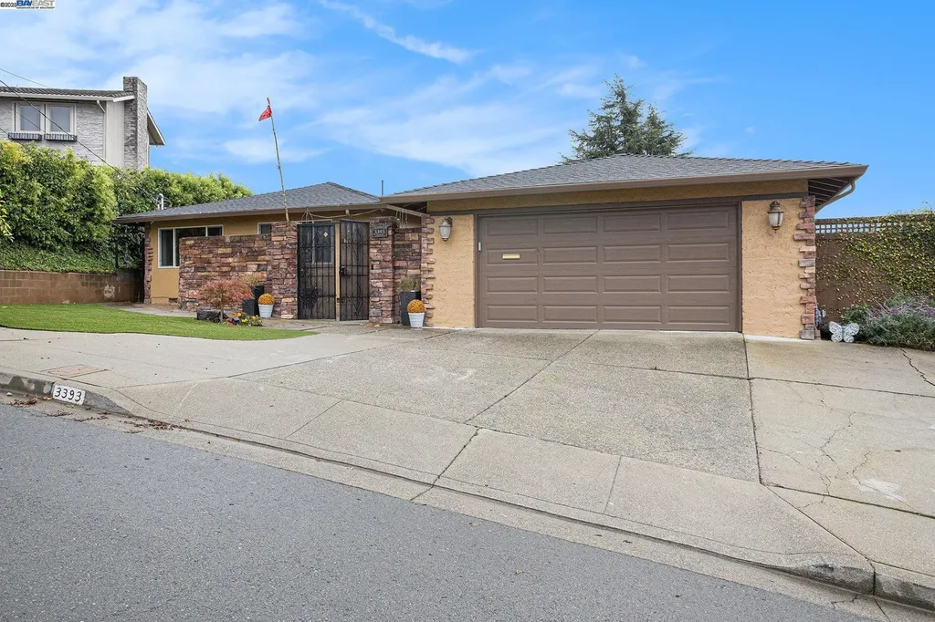 3393 Oakes Drive Hayward CA 94542