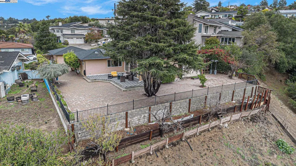 3393 Oakes Drive Hayward CA 94542