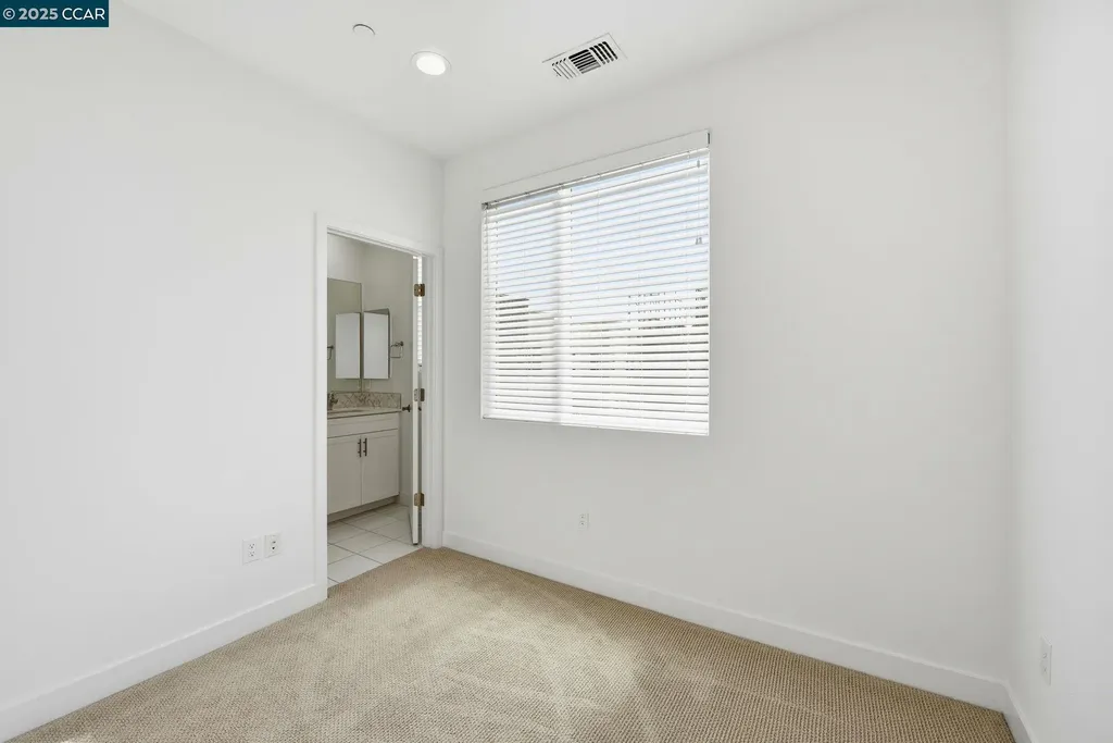 967 24th Street Oakland CA 94607