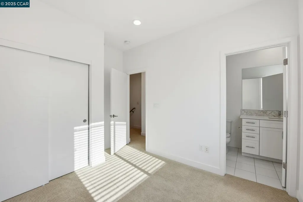 967 24th Street Oakland CA 94607