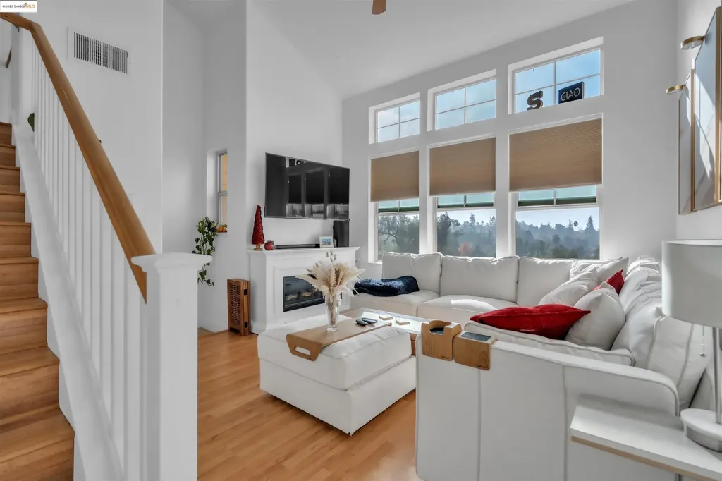 6020 Old Quarry Loop Oakland CA 94605