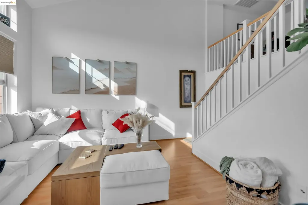 6020 Old Quarry Loop Oakland CA 94605