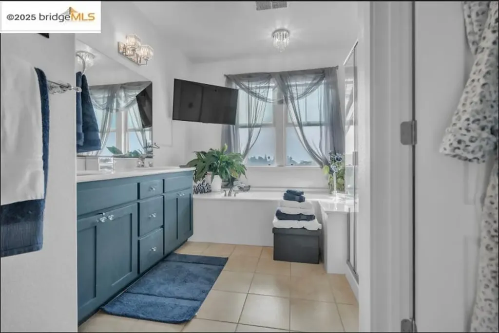 6020 Old Quarry Loop Oakland CA 94605