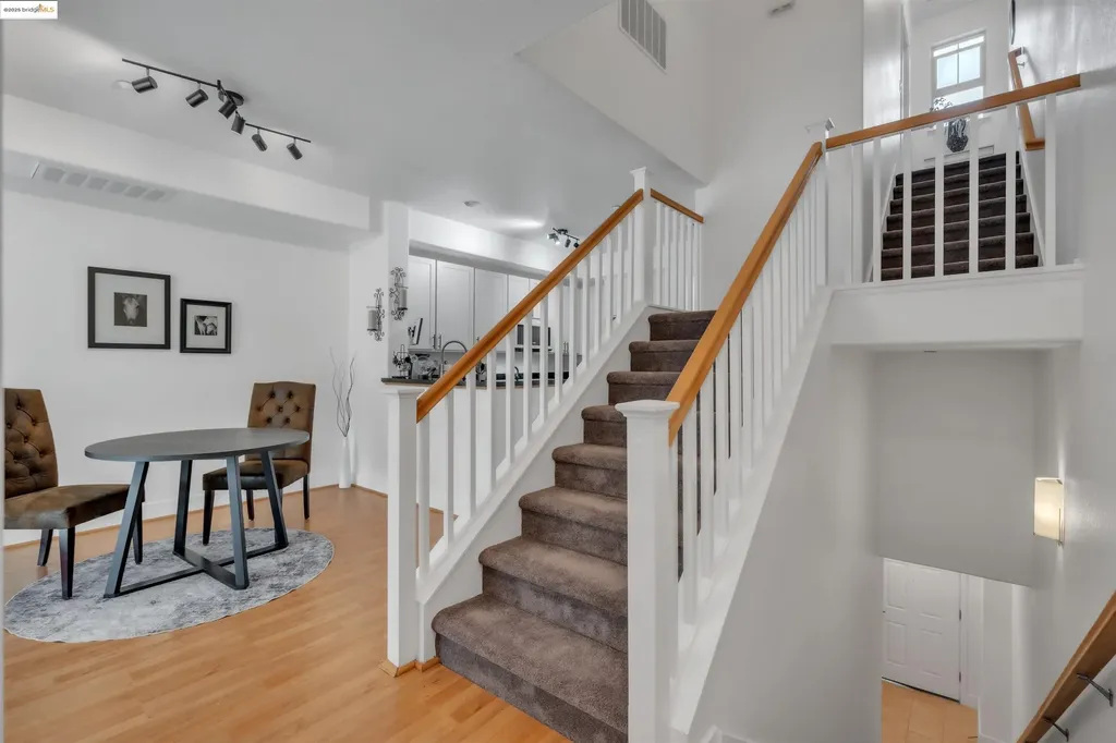 6020 Old Quarry Loop Oakland CA 94605