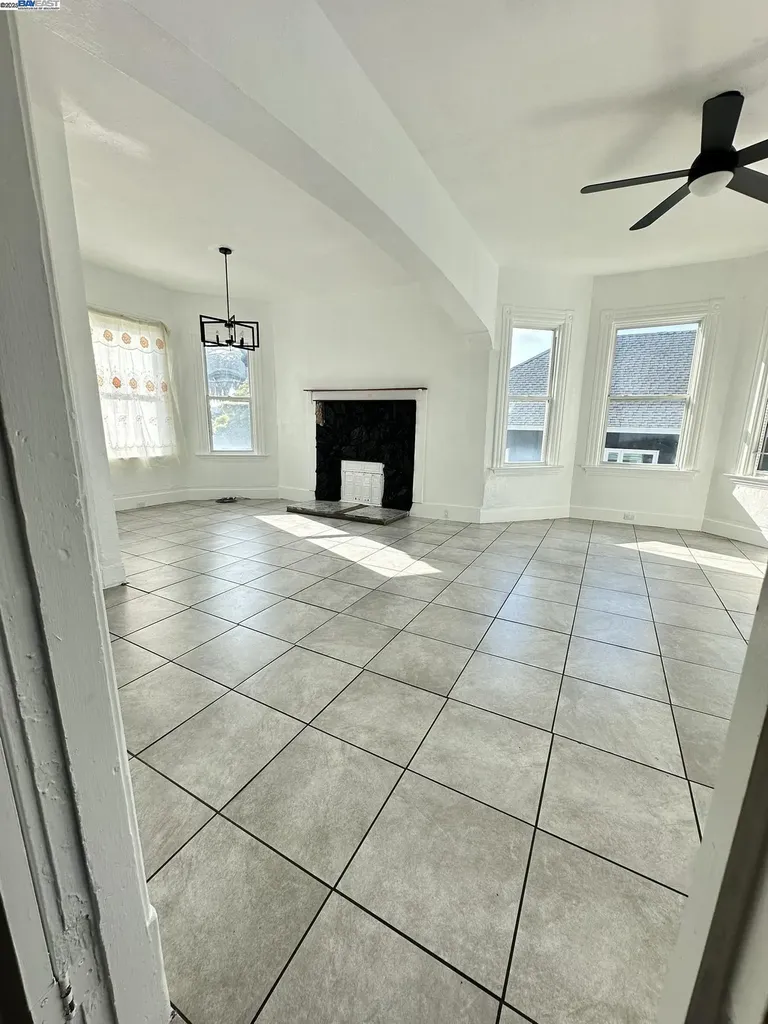 1725 96th Avenue Oakland CA 94603